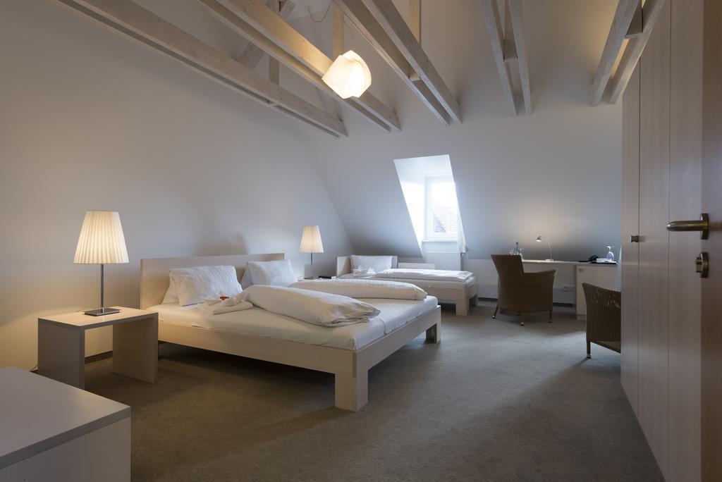 Hotel Gasthof Zum Storch Schlüsselfeld Extérieur photo