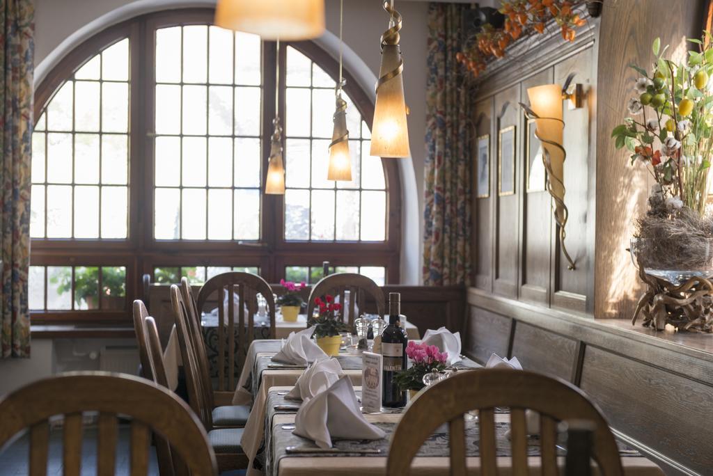 Hotel Gasthof Zum Storch Schlüsselfeld Extérieur photo